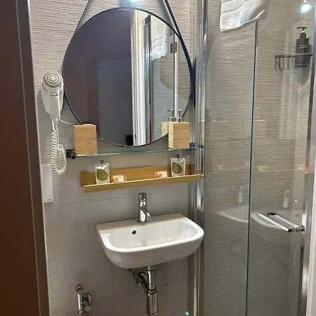 Three * Torre A Mare